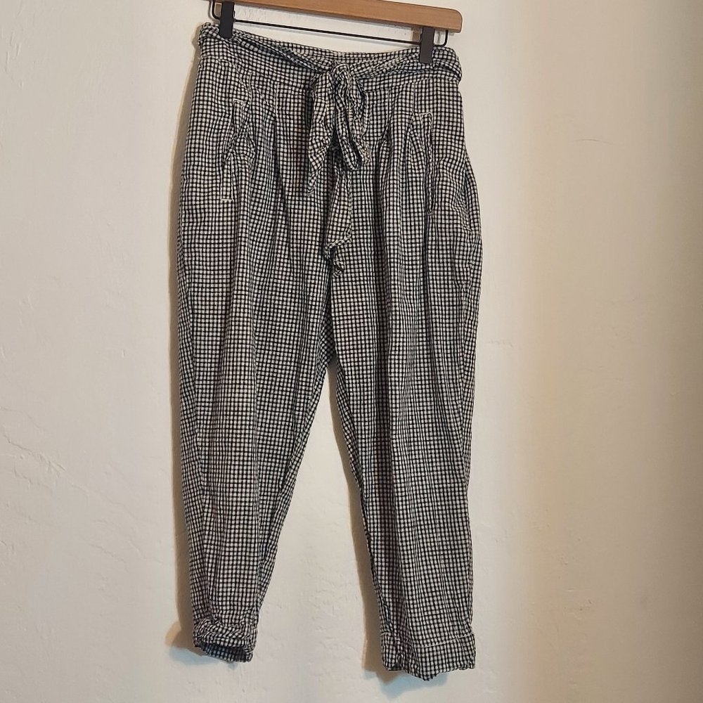 NWOT Anthropologie Cartonnier Capris